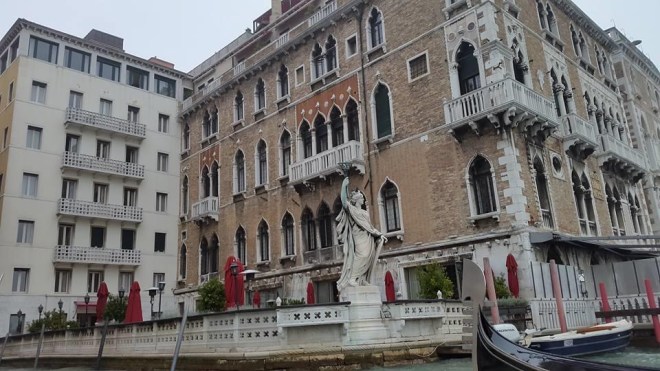 AF4D4F67-7735-4F5D-BD1F-8DFAD546AD2D